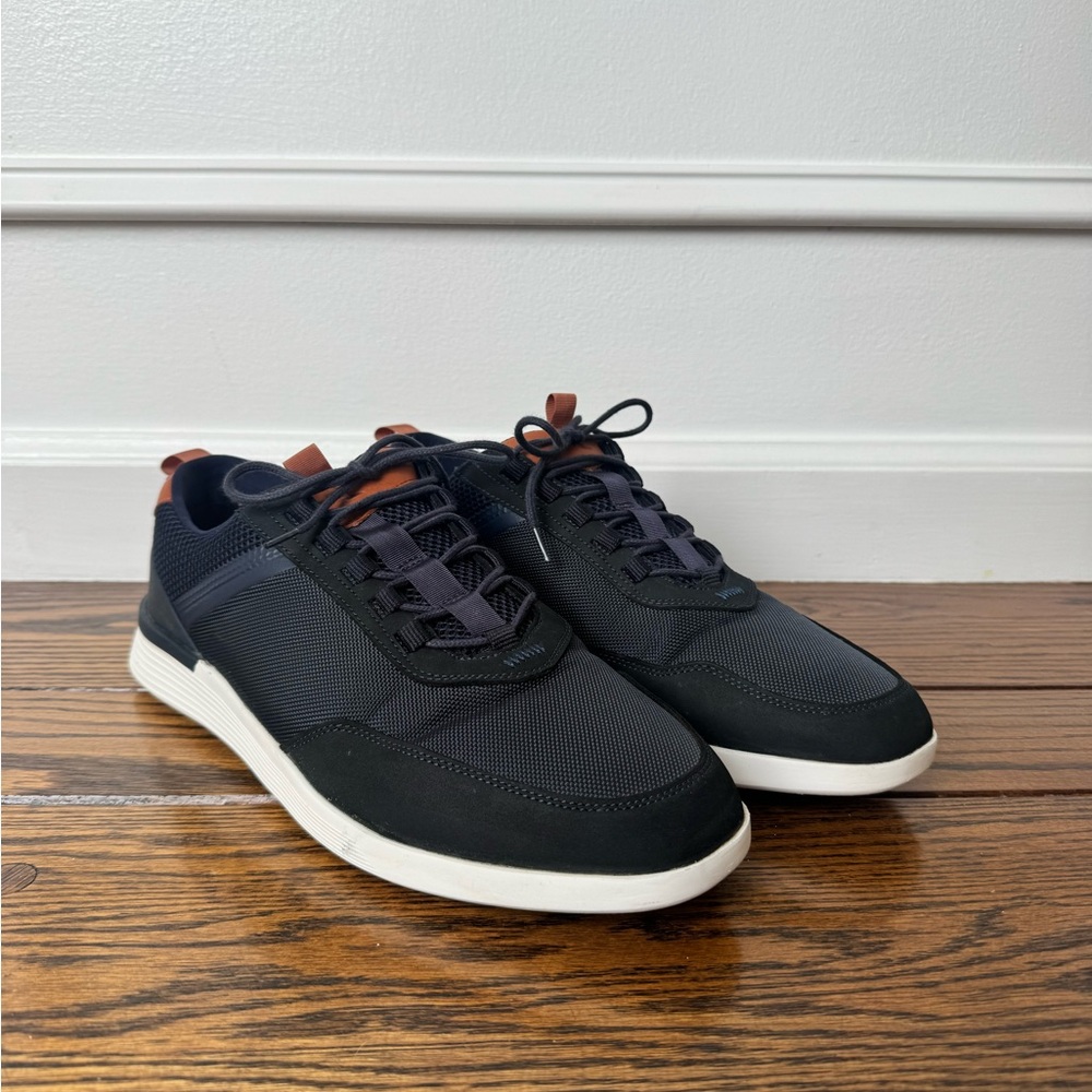 Men's Black Casual Sneakers with White Sole